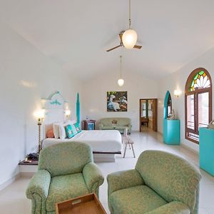Superior King Suite